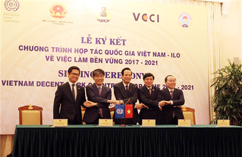 Lễ ký kết Chương trình hợp tác quốc gia Việt Nam - ILO về việc làm bền vững giai đoạn 2017-2021