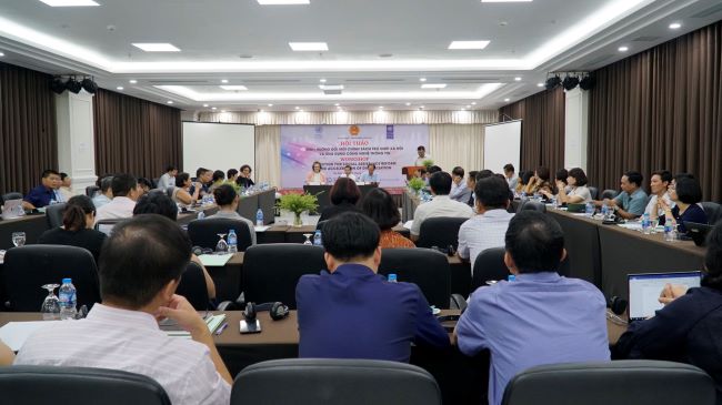 anh-4-cac-dai-bieu-tham-du-hoi-thao.jpg