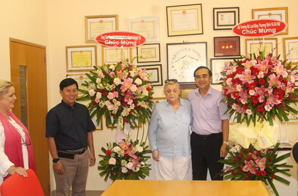 Cổng TTĐT Bộ Lao động- Thương binh và Xã hội tang-hoa.jpg