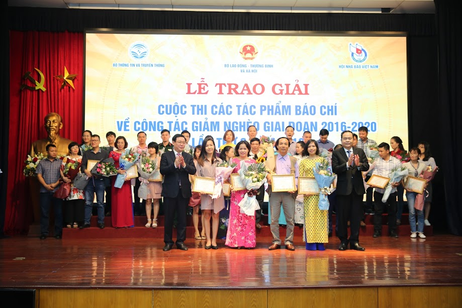 Cổng TTĐT Bộ Lao động- Thương binh và Xã hội NAM-9906.jpg