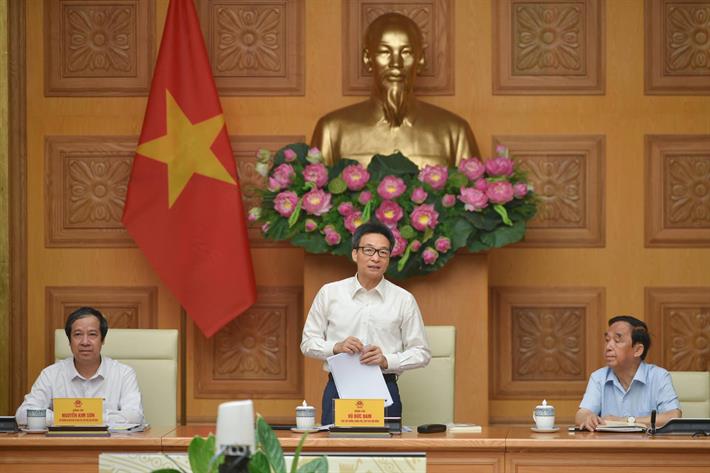 Phó Thủ tướng Vũ Đức Đam chủ trì phiên họp.
