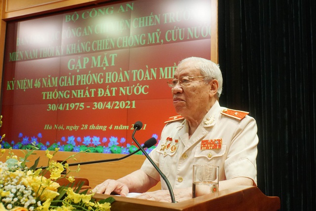 Gần 1.000 cán bộ công an hy sinh khi chi viện cho chiến trường miền Nam - 3 Gần 1.000 cán bộ công an hy sinh khi chi viện cho chiến trường miền Nam - 3