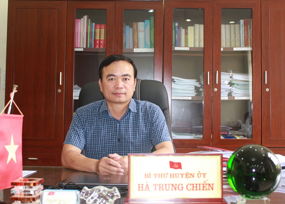 ong-ha-trung-chien.JPG