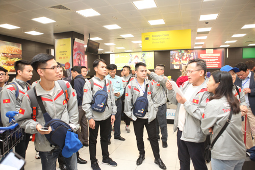 Đoàn Việt Nam đã đến Kazan an toàn, chuẩn bi cho Kỳ thi tay nghề thế giới lần thứ 45 - Ảnh 3 Đoàn Việt Nam đã đến Kazan an toàn, chuẩn bi cho Kỳ thi tay nghề thế giới lần thứ 45 - Ảnh 3