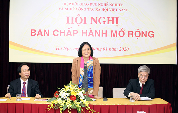 Cổng TTĐT Bộ Lao động- Thương binh và Xã hội Cổng TTĐT Bộ Lao động- Thương binh và Xã hội