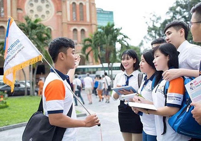 Quý thứ 3 liên tiếp thị trường lao động dịch vụ, du lịch tăng mạnh mẽ - 2