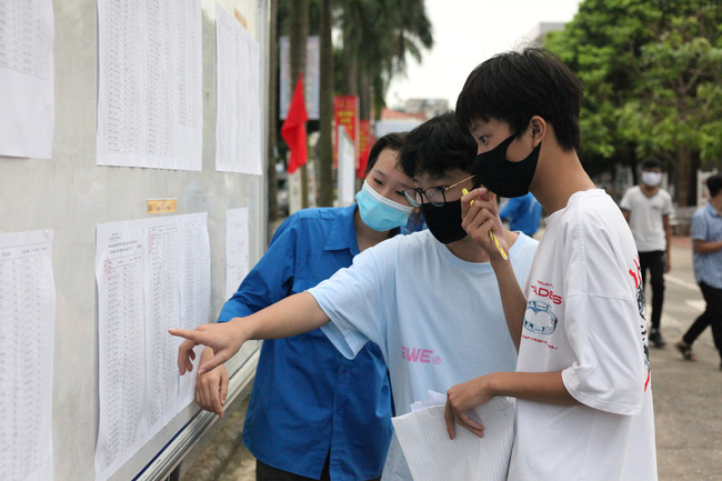Trên 500 học sinh hệ 9+ đăng ký nhập học - Ảnh 1. Trên 500 học sinh hệ 9+ đăng ký nhập học - Ảnh 1.