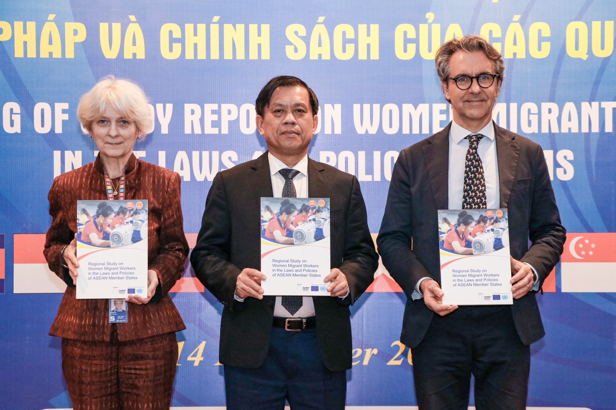 Công bố Báo cáo khu vực ASEAN về các vấn đề đối với nữ lao động di cư