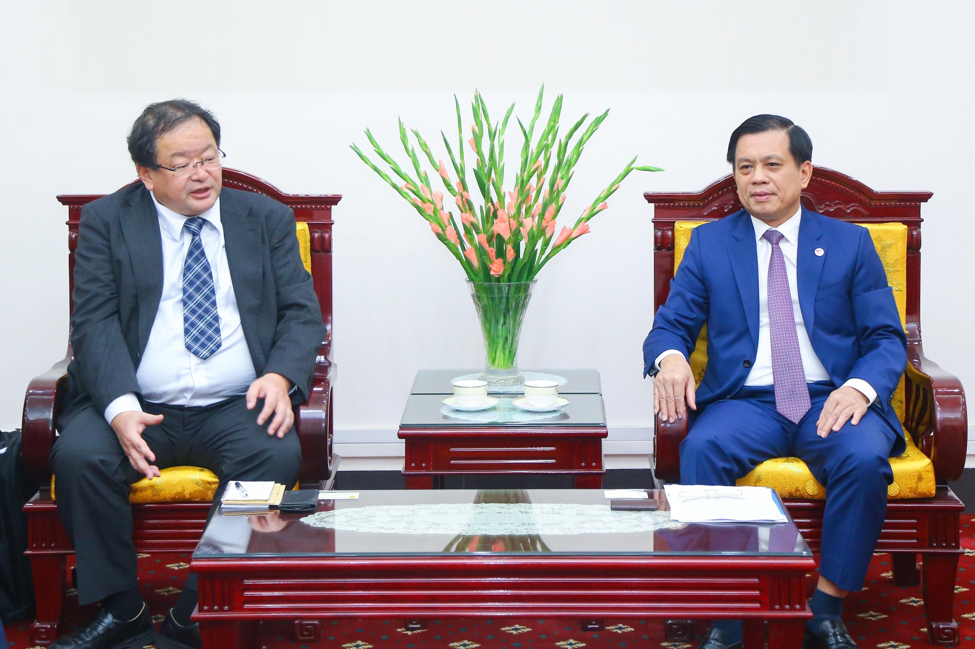 Thứ trưởng Nguyễn Bá Hoan tiếp Cố vấn đặc biệt của Chủ tịch JICA về lao động nước ngoài