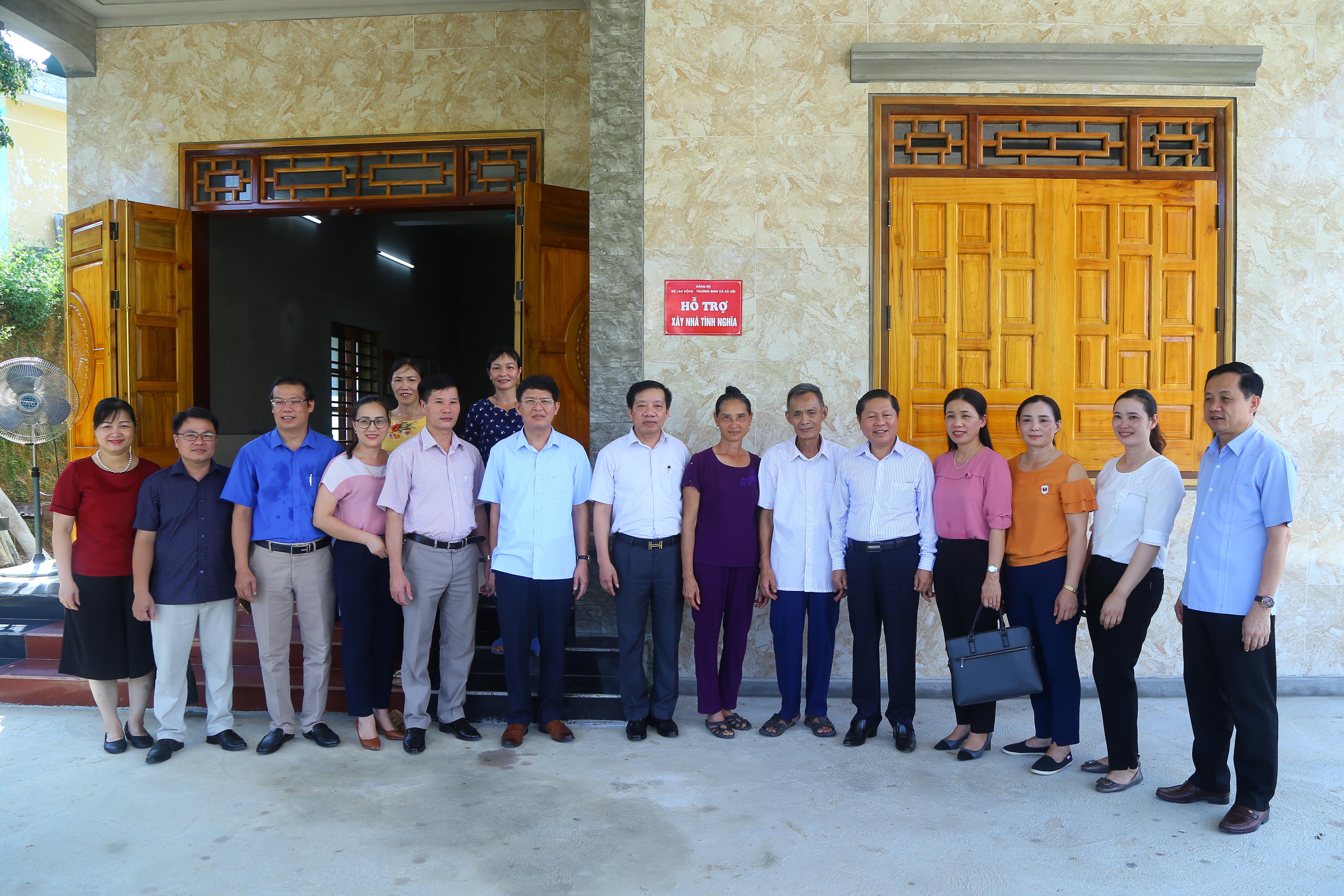 Đảng ủy Bộ LĐ-TBXH phát huy đạo lý “Uống nước nhớ nguồn”