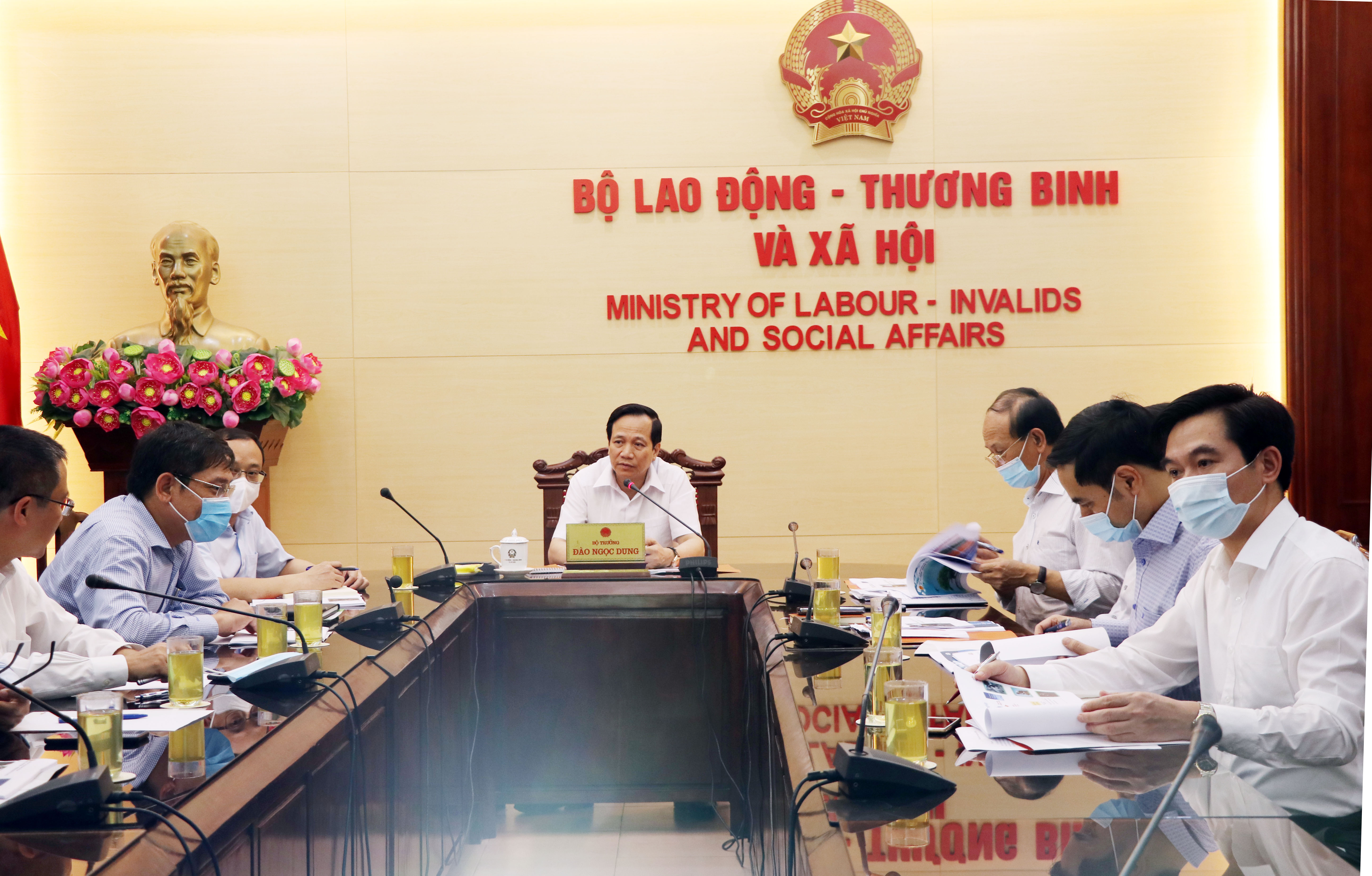Bộ trưởng Đào Ngọc Dung làm việc với các đơn vị về chuyển đổi số trong lĩnh vực lao động, người có công và xã hội