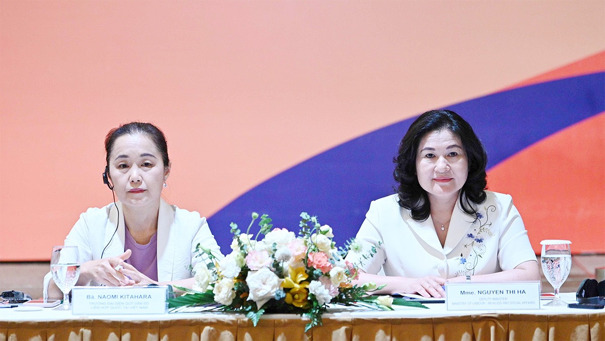 Chia sẻ kinh nghiệm trong việc vận hành và nhân rộng mô hình Trung tâm dịch vụ một cửa hỗ trợ phụ nữ và trẻ em gái bị bạo lực tại Việt Nam