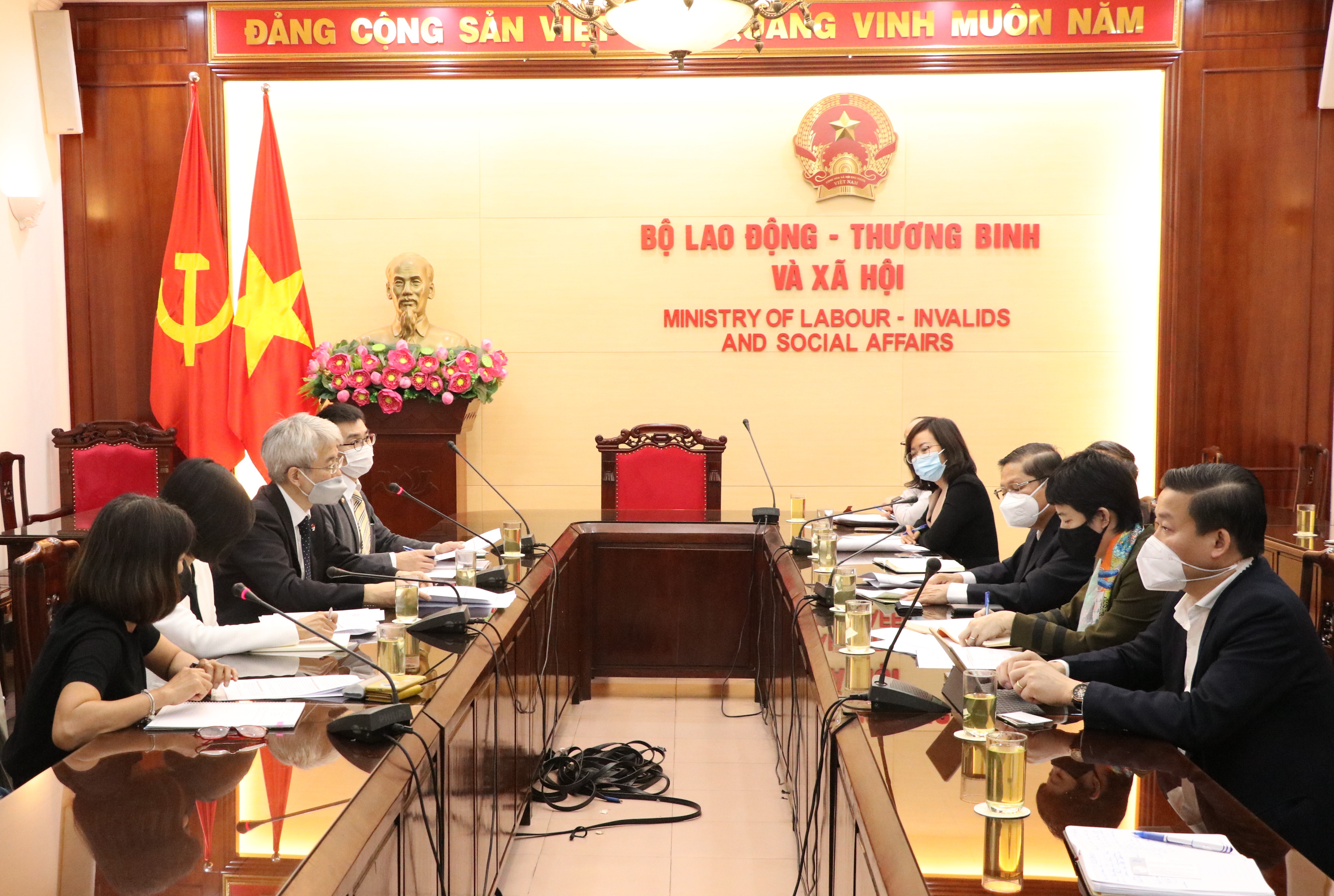 Thứ trưởng Lê Tấn Dũng tiếp Phó Trưởng đại diện JICA tại Việt Nam