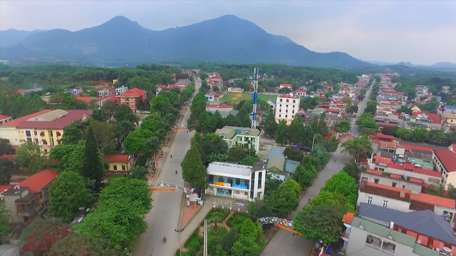 Thu hút đầu tư, tạo việc làm và nâng cao thu nhập cho người dân tại huyện Thường Xuân, Thanh Hóa
