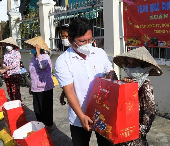 Cà Mau: Hơn 40 tỷ đồng chăm lo cho nhiều đối tượng dịp Tết Nguyên đán Quý Mão