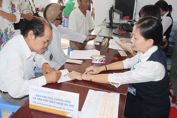 Trình Chính phủ phương án tăng lương hưu, trợ cấp