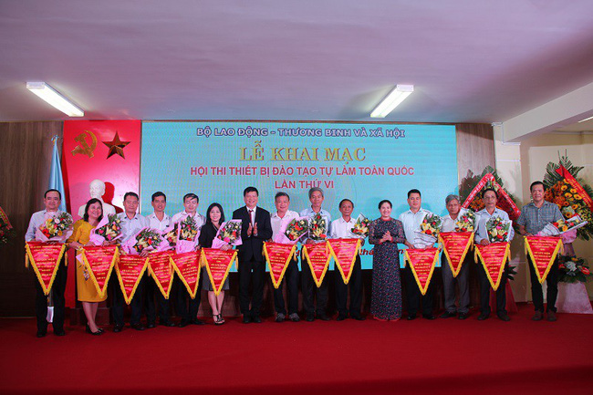 Cổng TTĐT Bộ Lao động- Thương binh và Xã hội img5786-15680175450691913094152.jpg