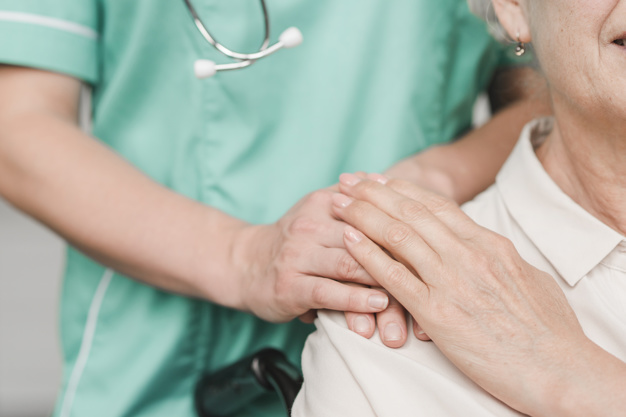 senior-woman-patient-touching-female-nurse-hand-shoulder-23-2147861496.jpg