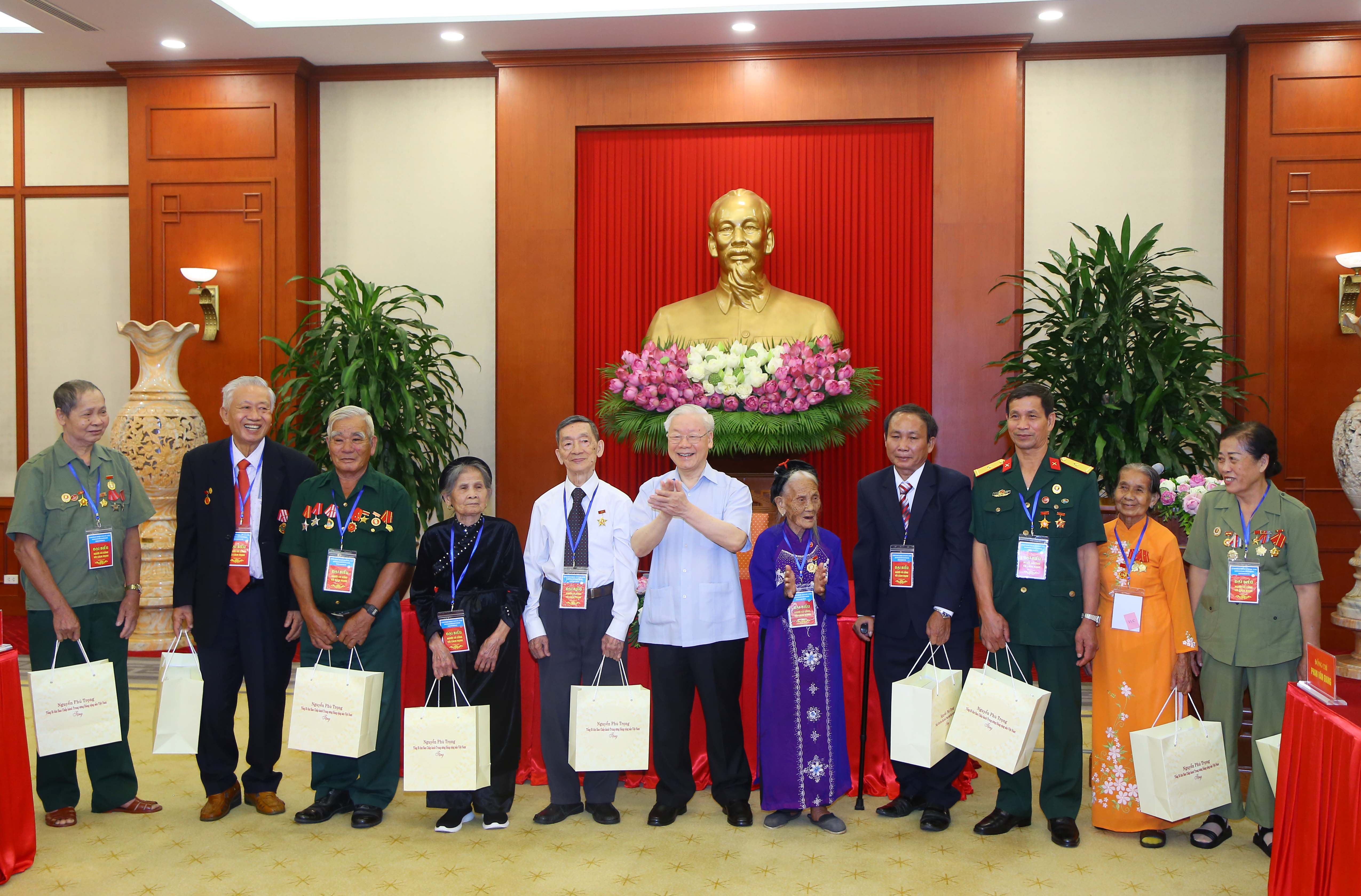 Cổng TTĐT Bộ Lao động- Thương binh và Xã hội 5.1.JPG