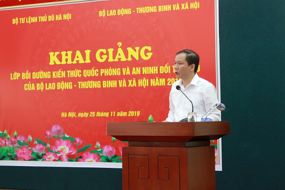 Đc-Bùi-Sỹ-Tuan-khai-mac.JPG