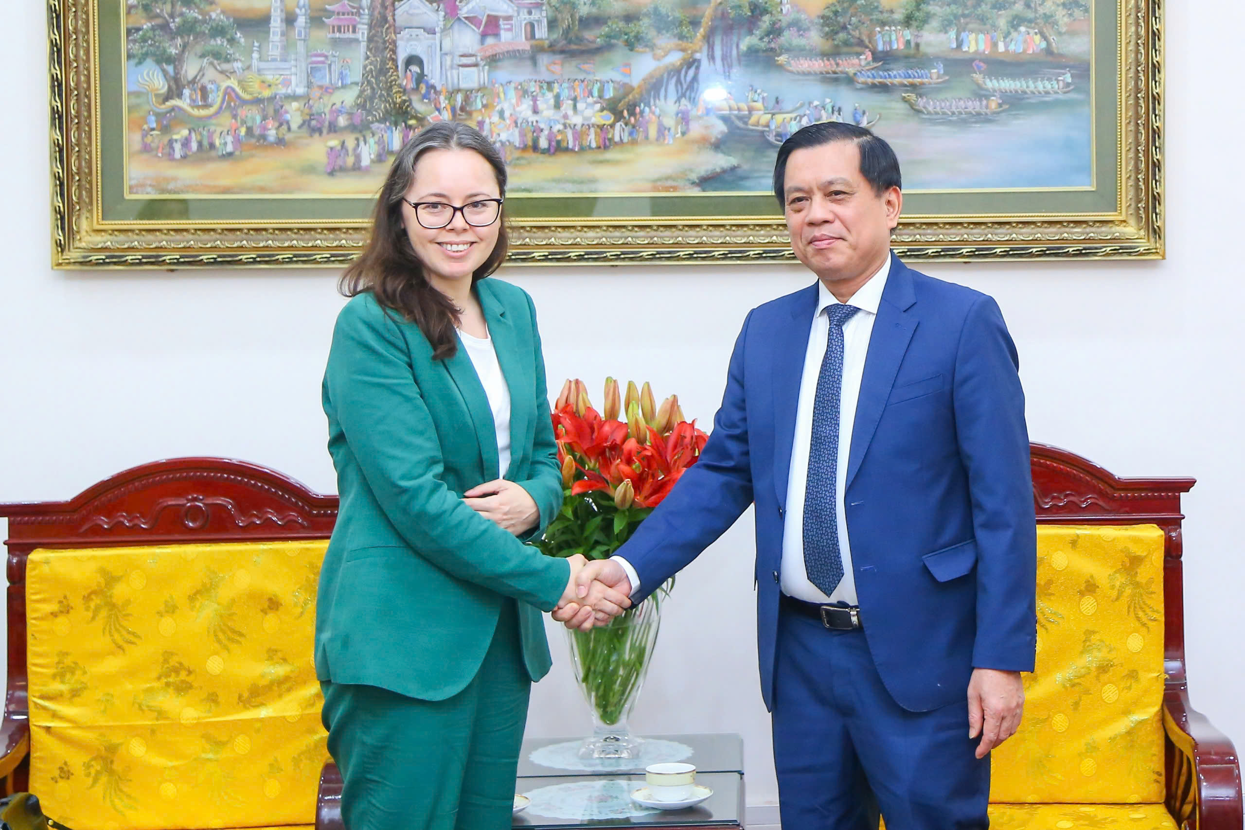Tiềm năng xuất khẩu lao động Ba Lan 2024-2025 còn rất lớn Thứ trưởng Bộ lao động thương binh xã hội Nguyễn Bá Hoan tiếp bà Justyna Pabian - Đại biện lâm thời Ba Lan tại Việt Nam