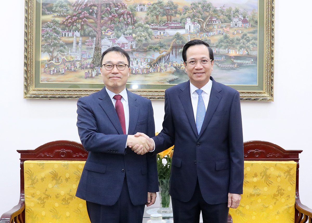 Đề nghị Hàn Quốc tiếp tục tăng hạn ngạch tiếp nhận lao động Việt Nam theo Chương trình EPS