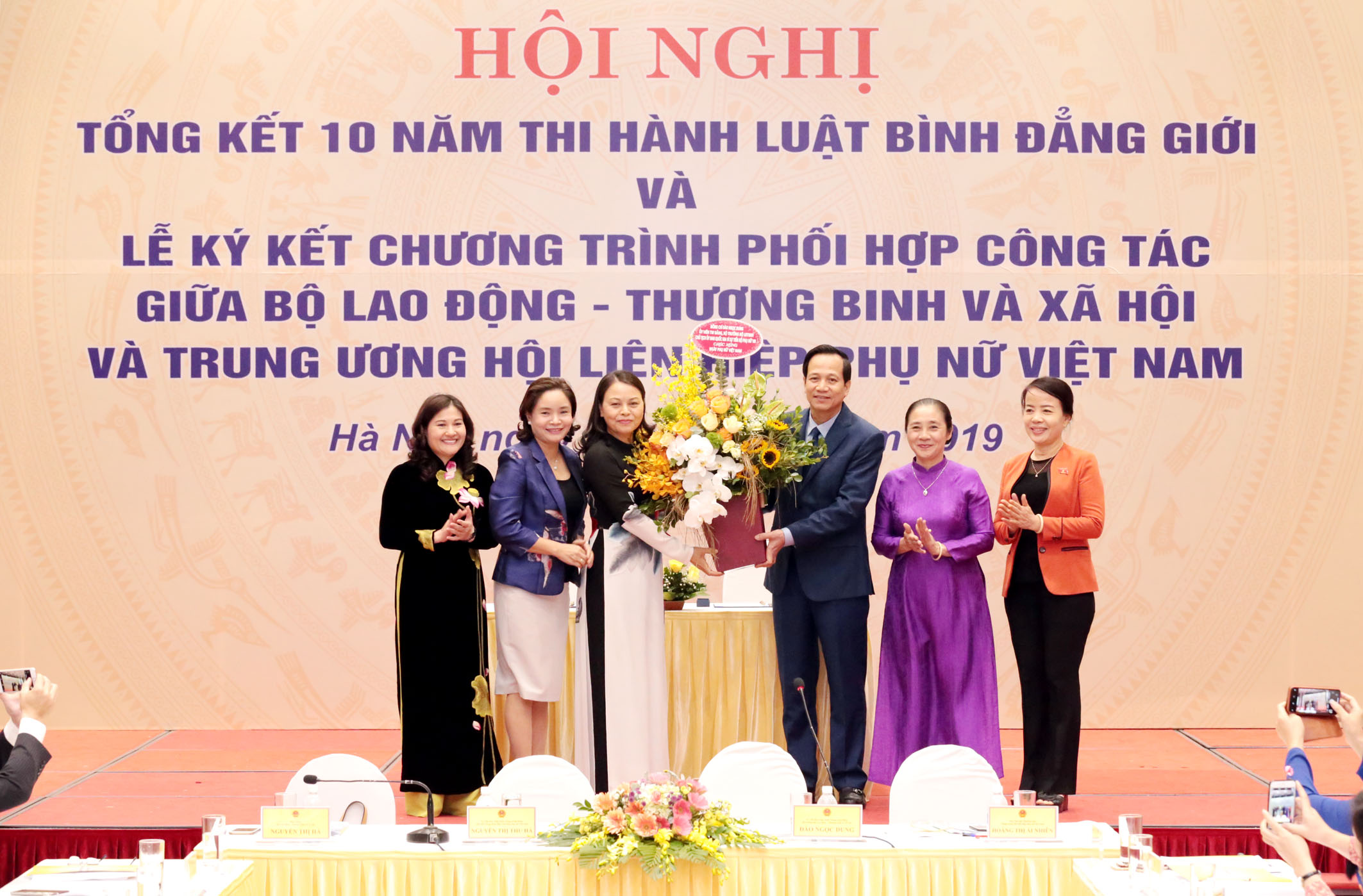 Cổng TTĐT Bộ Lao động- Thương binh và Xã hội Anh-10---1956.jpg