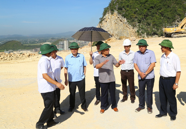 Ủy ban về các vấn đề xã hội của Quốc hội làm việc tại Công ty Công nghiệp hóa chất mỏ Bắc Trung Bộ - Ảnh 3.