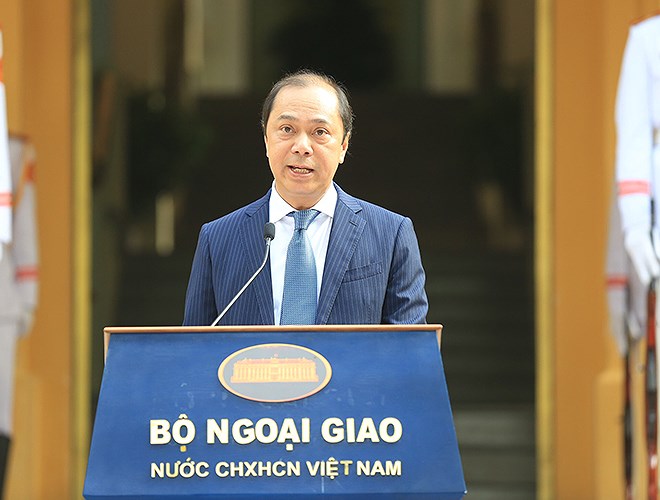 Lễ thượng cờ kỷ niệm 52 năm thành lập ASEAN  - Ảnh 3