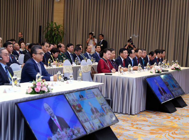 Hội nghị Cấp cao ASEAN 36: Thể hiện bản lĩnh, tranh thủ hiệu quả cơ hội, vững vàng vượt qua thử thách - Ảnh 5.