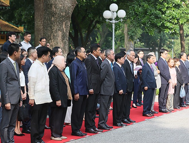 Lễ thượng cờ kỷ niệm 52 năm thành lập ASEAN  - Ảnh 4