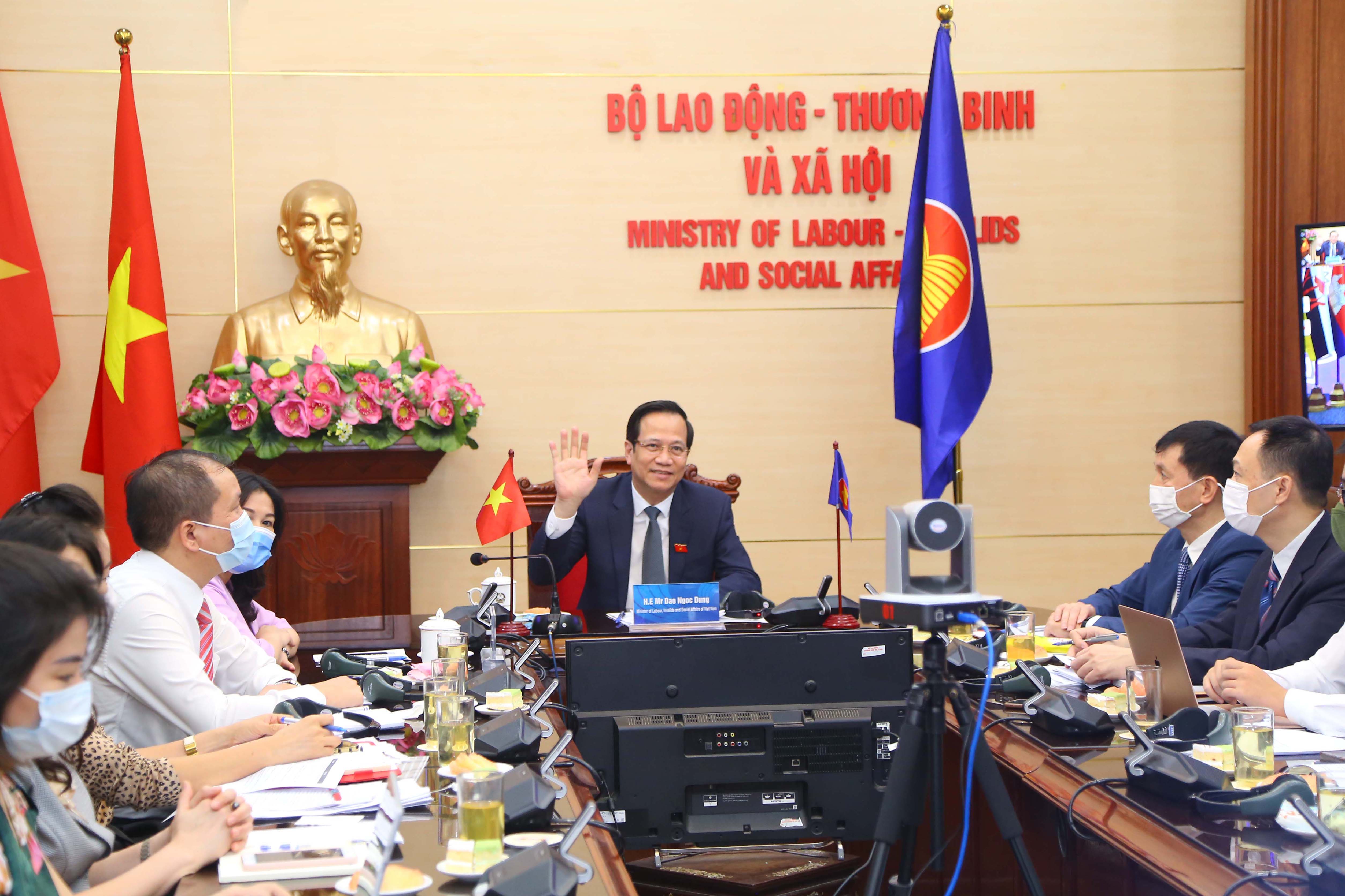 Bộ trưởng Đào Ngọc Dung: Việt Nam chủ động ban hành và thực hiện nhiều chính sách nhằm đảm bảo an sinh xã hội