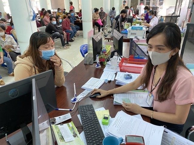 Long An đẩy mạnh ứng dụng công nghệ thông tin, chuyển đổi số tạo điều kiện thuận lợi để người tham gia thụ hưởng chính sách bảo hiểm thất nghiệp