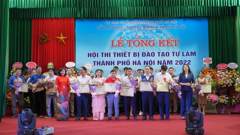 6 Thiết bị đào tạo tự làm đạt giải Nhất Thành phố Hà Nội năm 2022