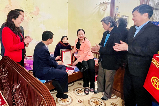 Hà Nội trao tặng 1.652.084 suất quà cho các đối tượng chính sách