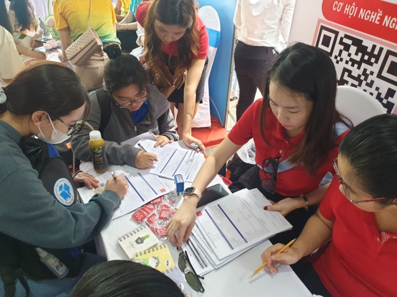 TP.HCM: Hơn 5.000 vị trí việc làm đang chờ người lao động