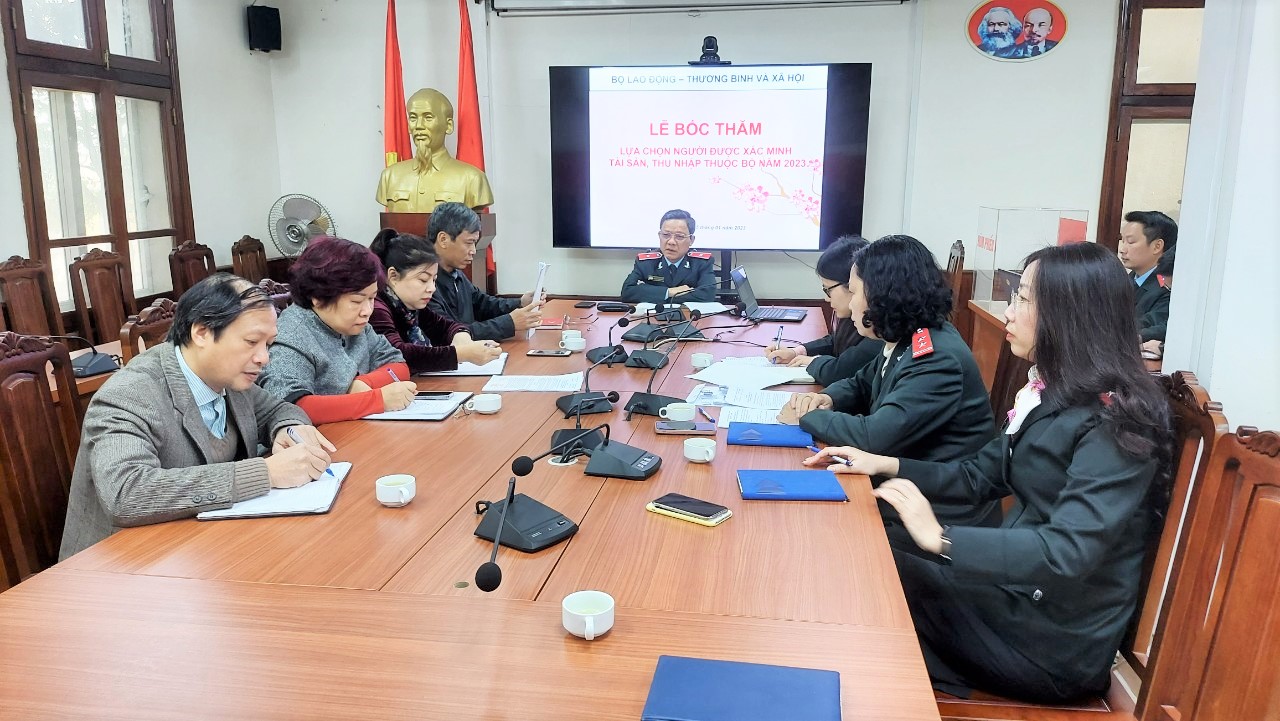 Bốc thăm lựa chọn người được xác minh tài sản, thu nhập tại các đơn vị thuộc Bộ năm 2023