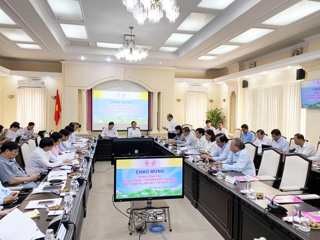 Cổng TTĐT Bộ Lao động- Thương binh và Xã hội ad-0887-a-1553-ead-60-f-42-f-1582178113806_1.jpg